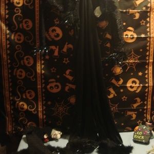 Youth witch costume w/alittle class.